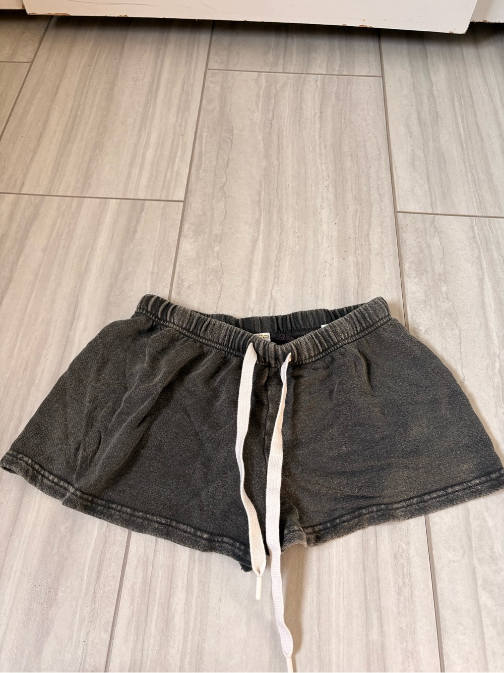 OFFLINE By Aerie Keep It 100 Terry Short Smokey gray size small